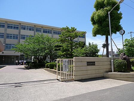 高松市立桜町中学校：徒歩17分（1320ｍ）