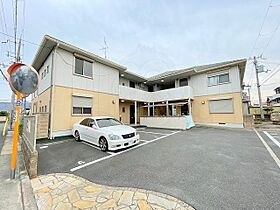 ヴィラロイヤルシティー2  ｜ 大阪府八尾市長池町２丁目83番30号（賃貸アパート1LDK・2階・45.00㎡） その1