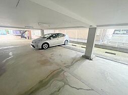 10 / 11