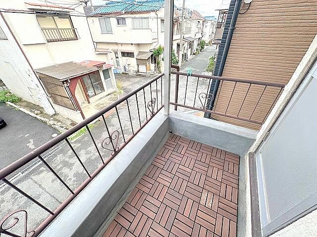 バルコニー