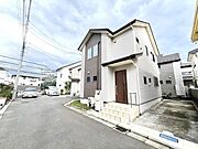 角地ですので日当たり・風通しが良好で解放感ある立地になっています