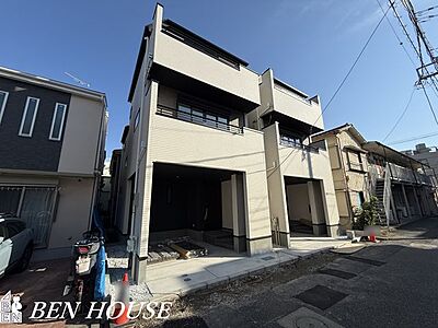 外観：・ＪＲ南武線「矢向」駅へ平坦徒歩12分の立地・床暖房標準設置のリビングでは足元からお部屋全体を暖めてくれます・閑静な住宅街に位置しており生活環境良好・各居室収納完備でスッキリ片付きます