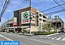 周辺：ライフ　川崎塚越店 徒歩3分。幸区塚越4丁目 220m