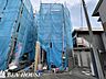 外観：・前面道路が広く開放感のある立地に全3棟分譲地・リビングでは床暖房標準設置で足元からお部屋全体を暖めてくれ、お子様やペットにも安心設備です・対面キッチンでリビング全体を伺いながらお料理できます