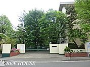 川崎市立南生田中学校 徒歩12分。 940m