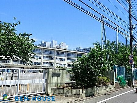 川崎市立幸町小学校 徒歩11分。 840m