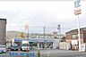 周辺：ローソン川崎四谷上町店 徒歩4分。時間がない時にさっと寄れて便利なコンビニ。 300m