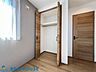 収納：・全居室にクローゼットがあるので、お部屋ごとに衣類などの収納ができ、室内がスッキリと片付きます・充実収納完備で余計な家具を置く必要がなく、お部屋を広くお使いになれます・是非ご確認ください