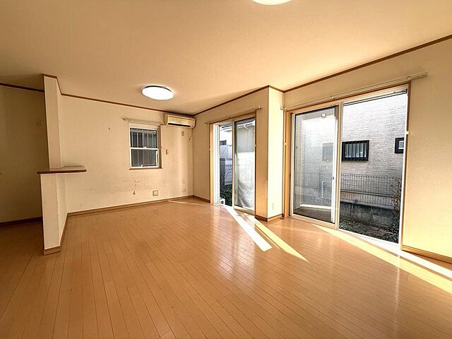 リビング/ダイニング 小平市花小金井4丁目