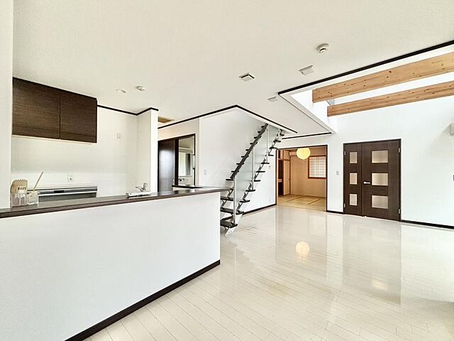 リビング/ダイニング 小金井市前原町1丁目