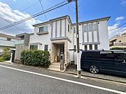 JR中央線「荻窪」駅まで徒歩12分の立地です。通勤・通学がスムーズです。