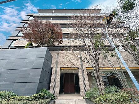 内装リフォーム実施済のきれいな住まいです。水回り設備も新調され、新生活を気持ち良くスタートできます。