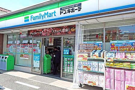 ファミリーマート立川南通り店まで約159m
