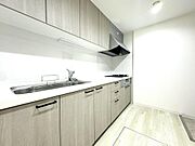 生活スタイルやご希望に合ったキッチンかどうか、ぜひ現地にてお確かめください。