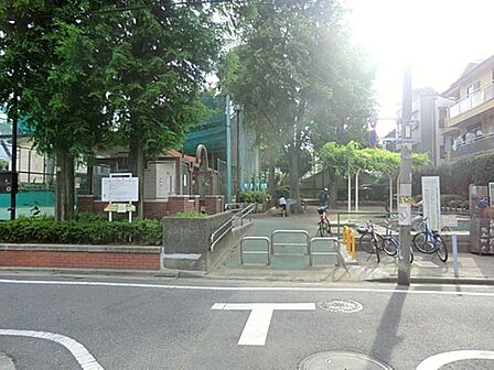 高円寺北二公園まで約331m