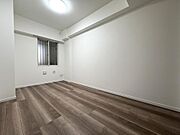 様々なテイストのインテリアと相性の良い、シンプルな内装です。お好みのお部屋作りが楽しめます。