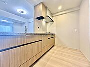 生活スタイルやご希望に合ったキッチンかどうか、ぜひ現地にてお確かめください。