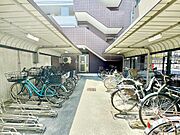 屋根付きの駐輪場です。※最新の空き状況などはお問い合わせください。