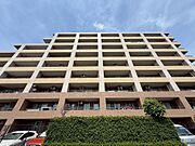 幅広い世代の方が暮らしやすい、豊かな自然とほどよい利便を享受する住環境です。