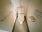 写真と現地では広さや明るさの感じ方が異なります。実際に足をお運びいただき、ご体感ください。