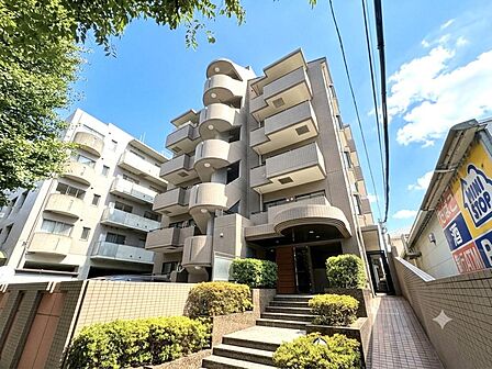 快適に暮らせるよう、工夫された住まいです。ご家族皆様揃って、ぜひご見学ください。