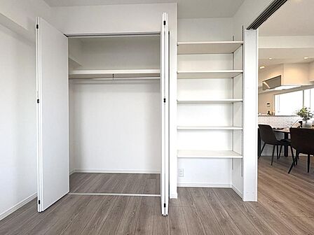 各収納を活用することで、いつでもすっきりとした心地よい住空間を叶えることができます。