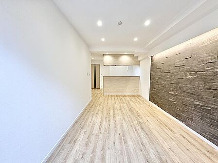 LDKは、ご家族が自然と集い、ゆったりと過ごせる居心地の良い住空間です。
