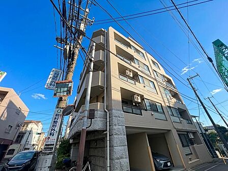 お客様が理想の暮らしを叶えられるようサポートします。※バーチャル加工を施しています。