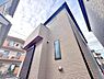 外観：設計士の想いが詰まった、工夫ある住まいです。ご家族皆様揃って、ぜひご見学ください。