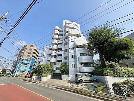 周辺の買い物施設、教育施設などの情報もご案内させていただきます。