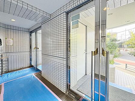 住戸内はもちろん、共用部や周辺の街並みなども併せてご見学いただけます。