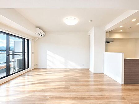 ご家族がコミュニケーションを重ねる大切な空間です。ぜひ現地にて、実際の暮らしをイメージしてください。