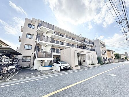 現地だけではなく、周辺の施設・道路など、生活するにあたって重要なポイントも併せてご案内可能です。
