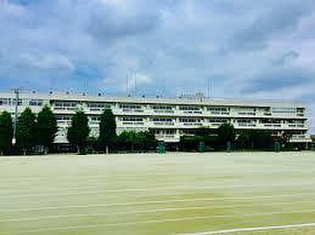 国分寺市立第一中学校まで約1188m