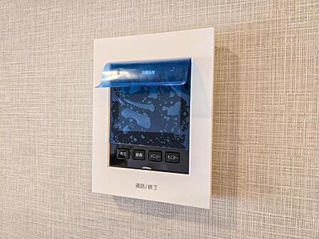 【防犯設備】TVモニター付きインターホンは訪問者のお顔を確認出来安心な機能です!