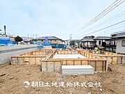 1日の疲れを癒すバスタイム。心地よいリラックスを叶える独立した美しい空間です。