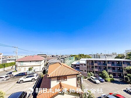 【眺望】住戸からの眺望や通風も良好なお部屋です。