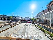 【外観写真】時間のゆとりと空間、暖かな陽光がもたらす光と風を独占してください。