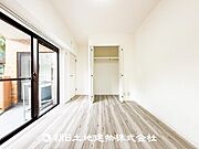【居室】趣味・感性で個性的に飾って頂けるようシンプルに仕上げてあります。