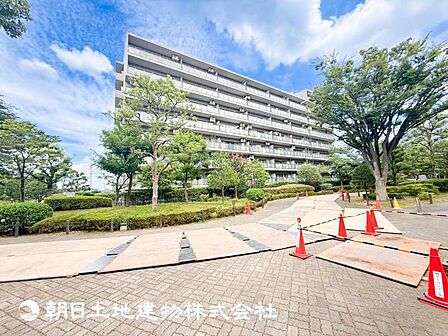 大切な人とともに、心穏やかに過ごすひとときになるリビング。