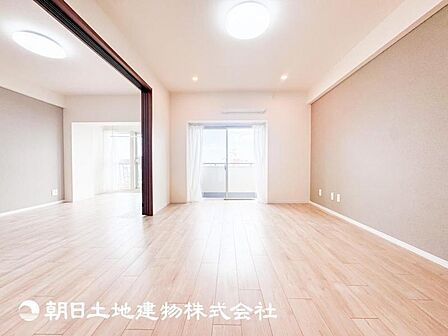 【リビング】大切な人とともに、心穏やかに過ごすひとときになるリビング。