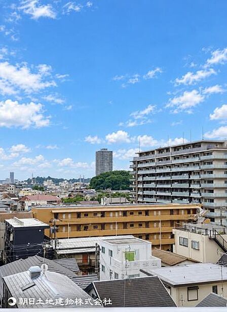 住戸からの眺望や通風も良好なお部屋になります。