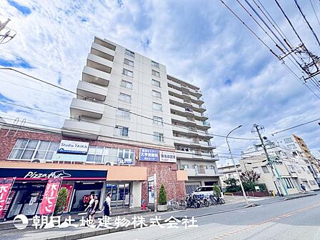 1日の疲れを癒すバスタイム。心地よいリラックスを叶える独立した美しい空間です。