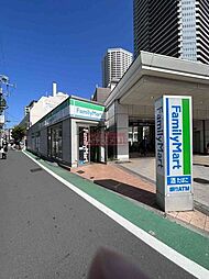 ファミリーマート　武蔵小山駅前店 徒歩5分。 340m