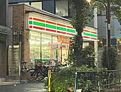 セブンイレブン西五反田店 徒歩7分。 540m