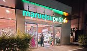マルエツプチ中目黒四丁目店 徒歩10分。 750m