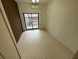 近鉄難波線 布施駅 徒歩4分の賃貸マンション 1階1Kのリビング/ダイニング