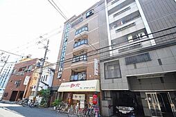 3 / 19