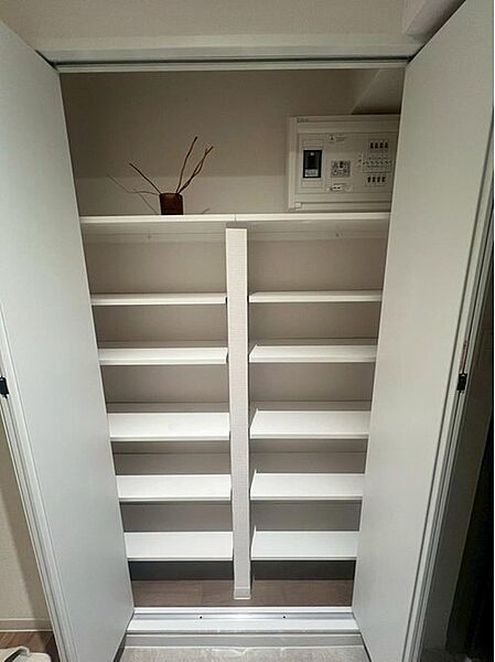 収納