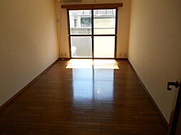 サン・ハイツ 102 2階1Kのリビング/ダイニング